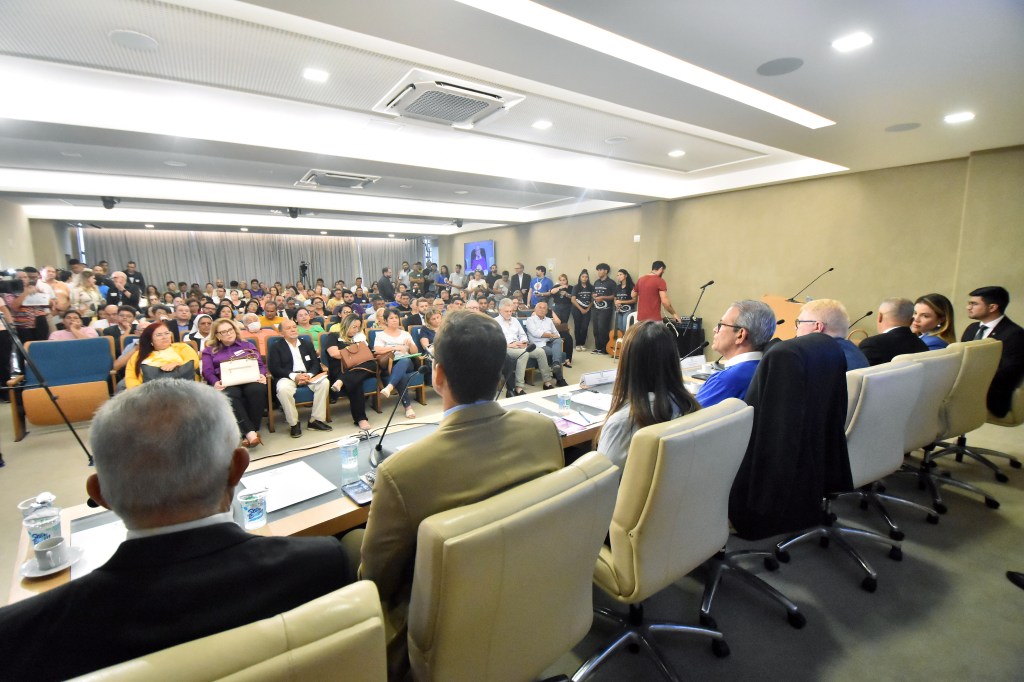 Orçamento participativo é debatido em Comissão e segue para discussão em&nbsp;plenário