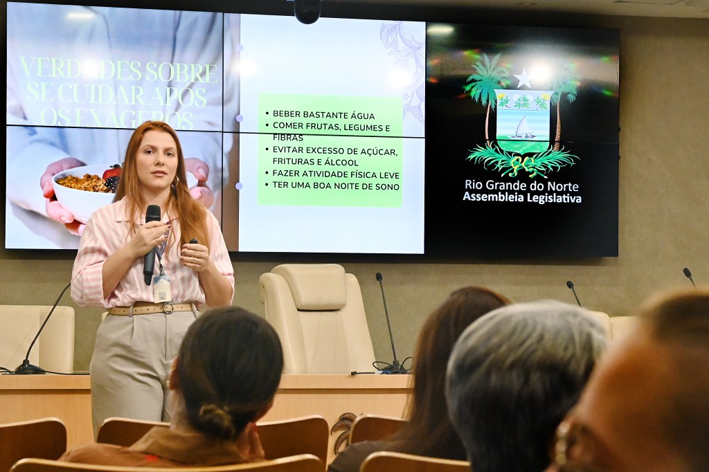 Servidores recebem orientações sobre mitos e verdades da Desintoxicação&nbsp;Alimentar