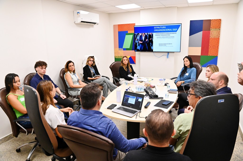 ALRN e Governo do Estado promovem troca de experiências na área de gestão de&nbsp;pessoas